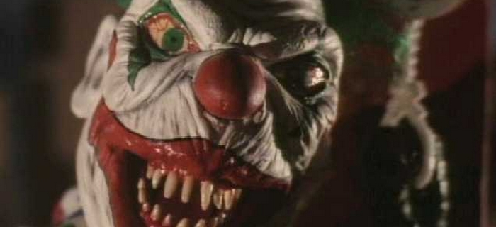 6 Filmes de TERROR que se passam no NATAL - BeePop