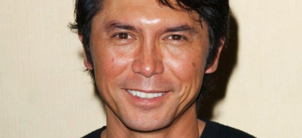 lou diamond phillips netflix series